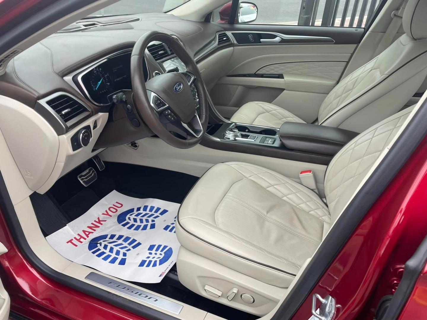 2018 RED /White Gold Ford Fusion Energi (3FA6P0SU8JR) , located at 744 E Miner Ave, Stockton, CA, 95202, (209) 944-5770, 37.956863, -121.282082 - PLUS TAXES AND FEES - Photo#7